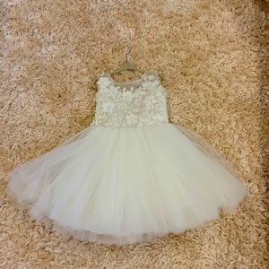 Gorgeous LIKE NEW Flower Girl Dress